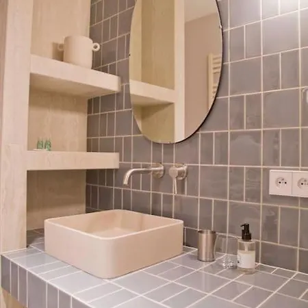 Lola - Design 2br Mouffetard Pantheon Apartment