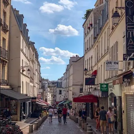 Lola - Design 2br Mouffetard Pantheon Apartment Paris